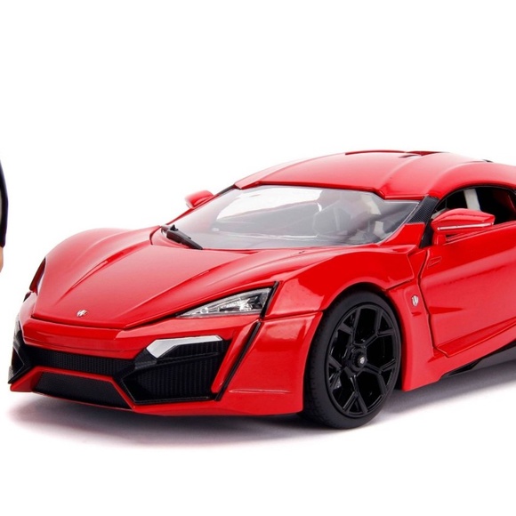 Fast & Furious 1:18 Scale Lykan Hypersport Die-cast Vehicle with Dom Figure - Picture 16 of 17